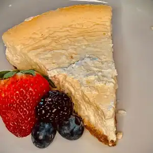 https://maruketobakery.com/wp-content/uploads/2025/12/Cheesecake-300x300.webp